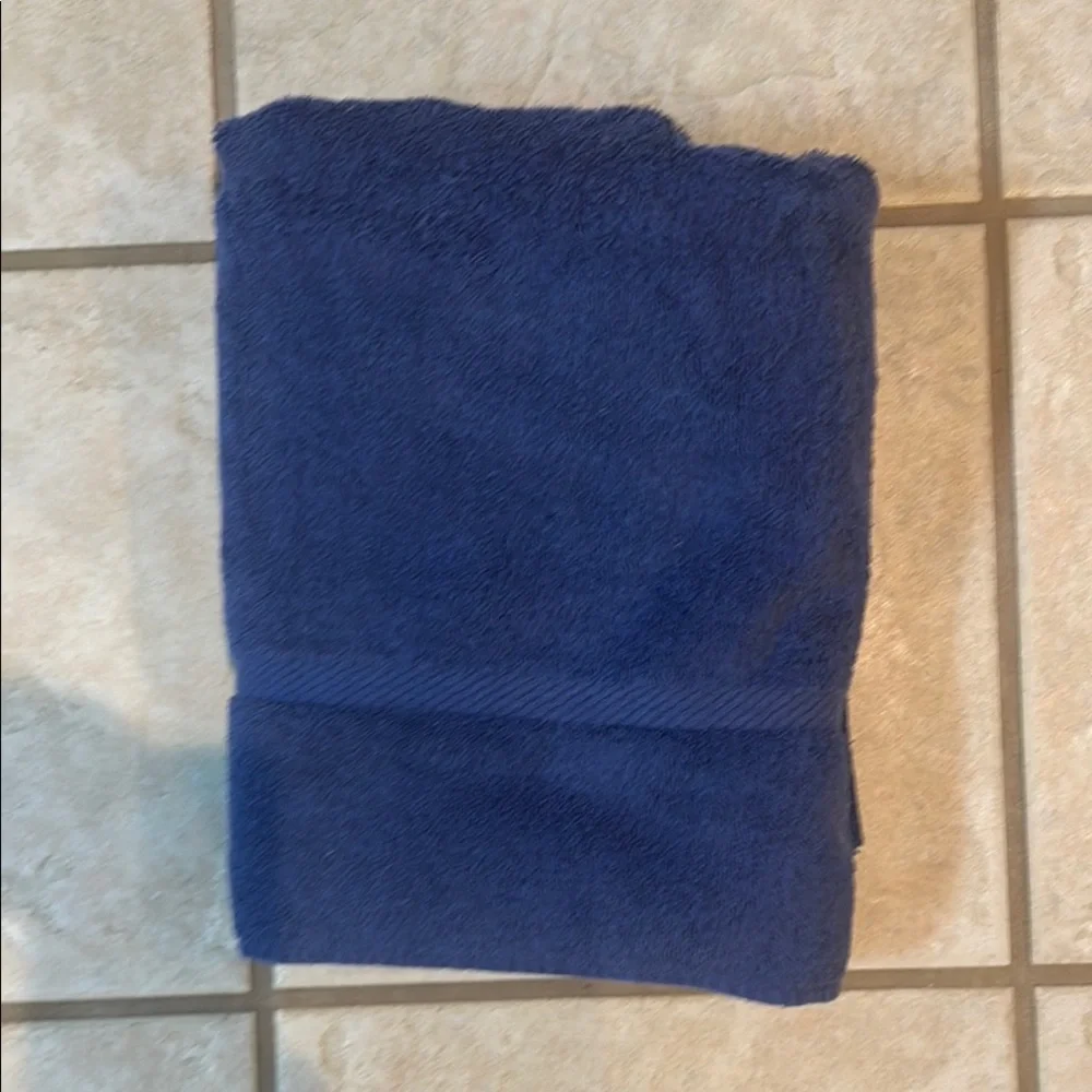Royal Velvet Towel Vintage Blue Bath Towel USA Cotton by Fieldcrest